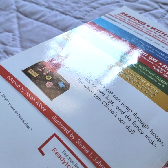 3/$15 🌸 Olivia: Olivia Trains Her Cat - Picture 4 of 7